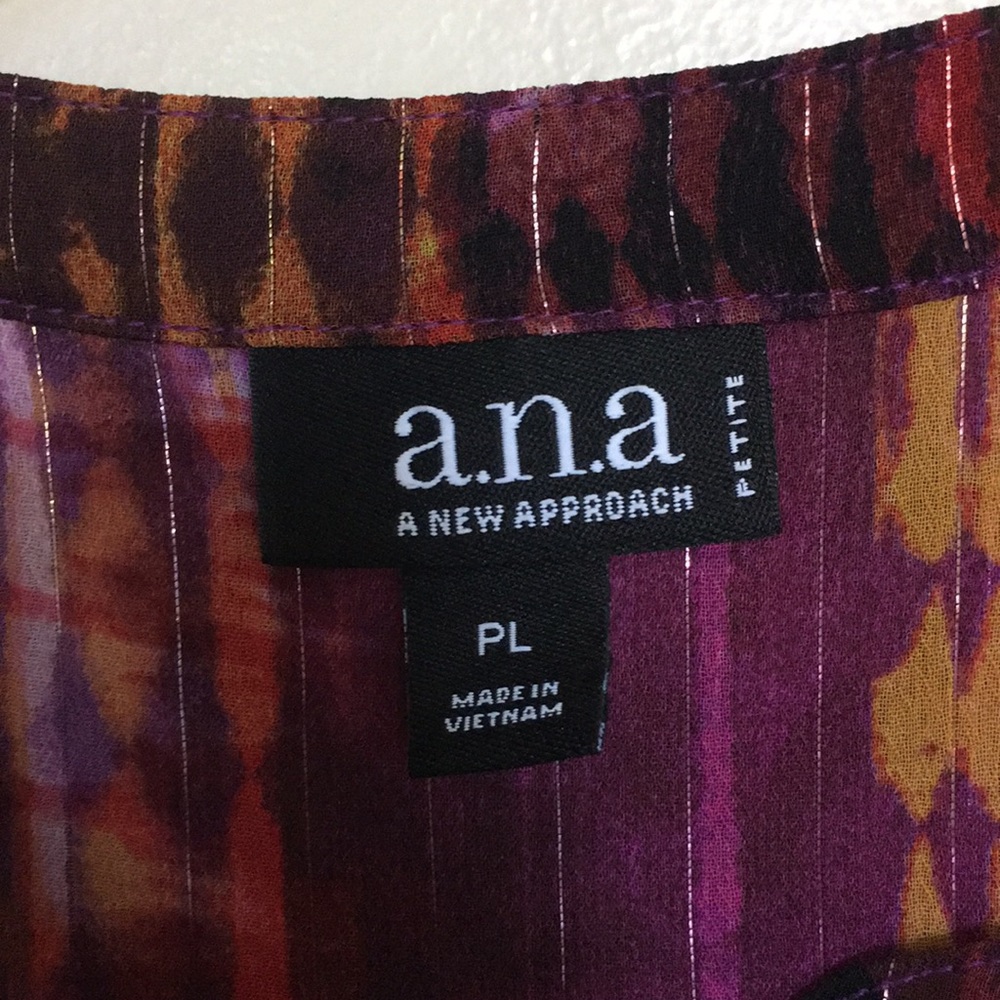 A New Approach (a.n.a) chiffon tank (size PL) - Picture 3 of 3